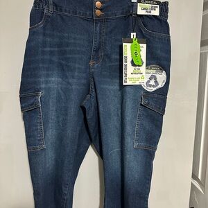d. jeans Recycled Denim Cargo Capri Plus 18W